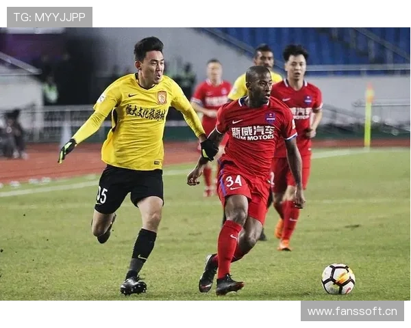 中超精彩赛事全程直播带你深入球场感受激情四溢的足球盛宴 - 副本 - 副本 (2)