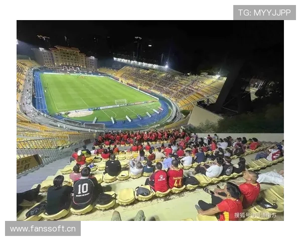 体育赛事门户评论：深度解析赛事背后故事，球迷互动与平台发展双向推动 - 副本 (2)